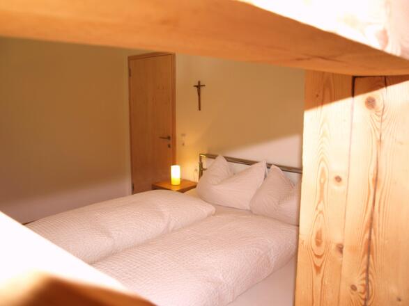 Schlafzimmer 2 (2)