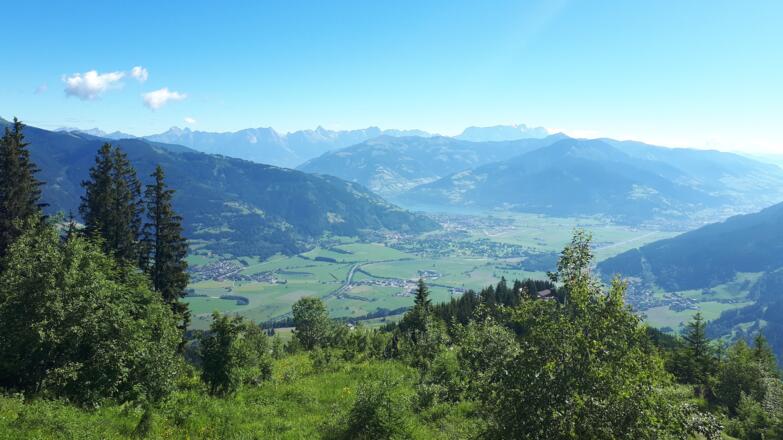 Einfach genießen - der Ausblick auf den Zeller See