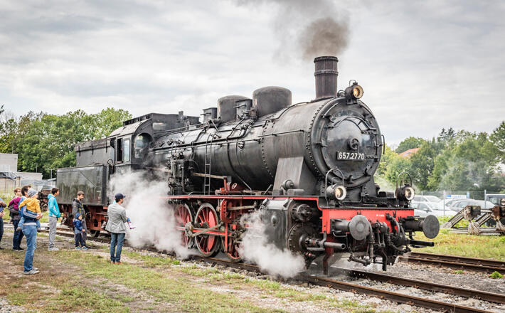 Dampflok im Außenbereich