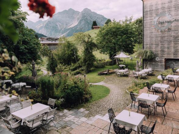 Naturhotel Chesa Valisa Sonnenterrasse