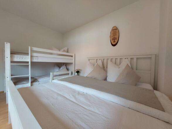 wunderschönes helles Familienzimmer