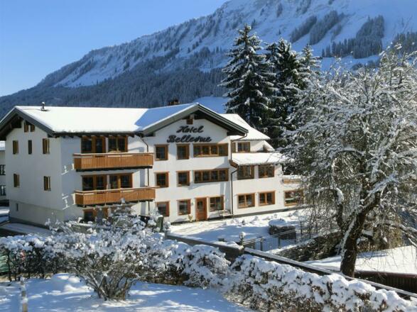 Hotel Bellevue Riezlern Winter