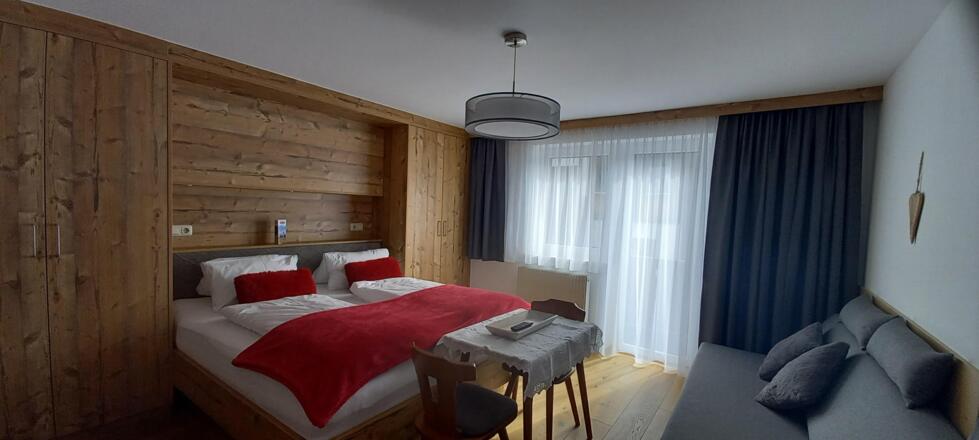 Zimmer 3 rot