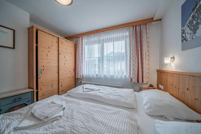 App.1a 2.Schlafzimmer2