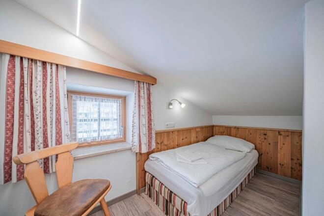 App.4 2.Schlafzimmer2
