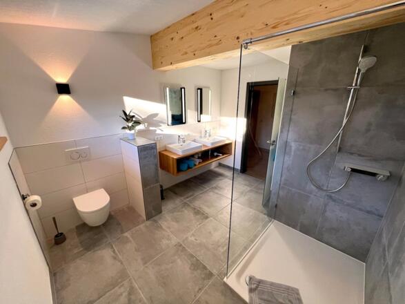 Badezimmer 1.