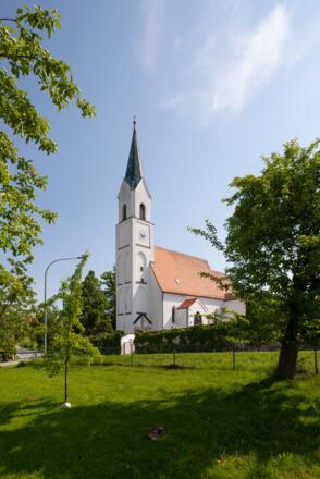 Kirche Mariä Namen in Neukirchen
