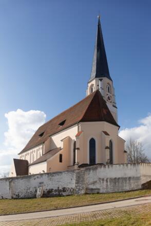 Pfarrkirche Mariä Himmelfahrt in Dietersburg