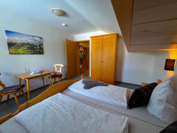 Schlafzimmer 1.
