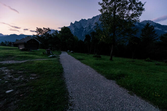 Die breiten Forstwege beim Abstieg zwischen Ferchensee und Lautersee