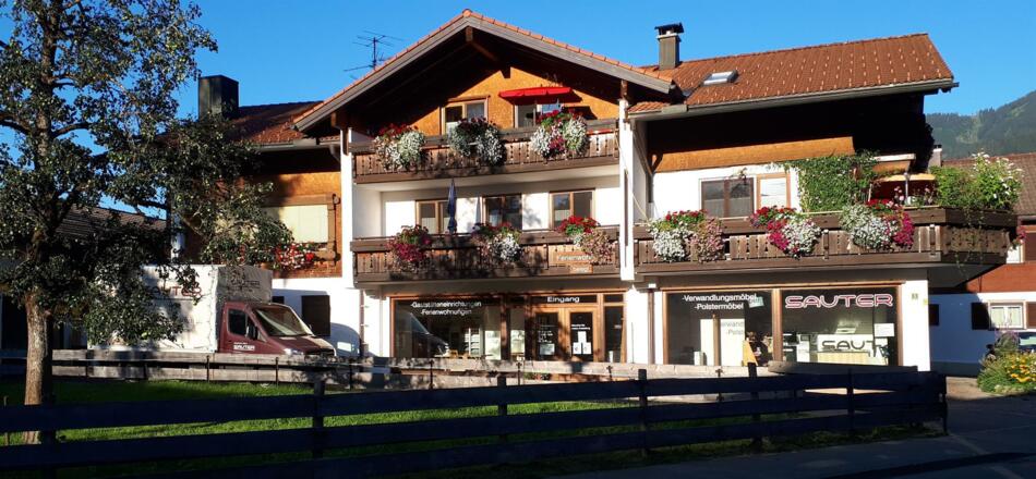 Haus im Sommer