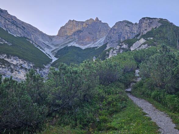 Weg zum Serlesjöchl