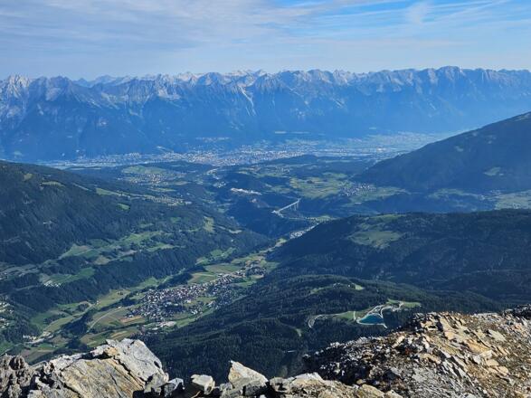 Ausblick ins Inntal und Karwendel