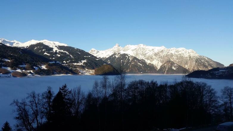 Panoramablick-Nebelmeer über Schruns