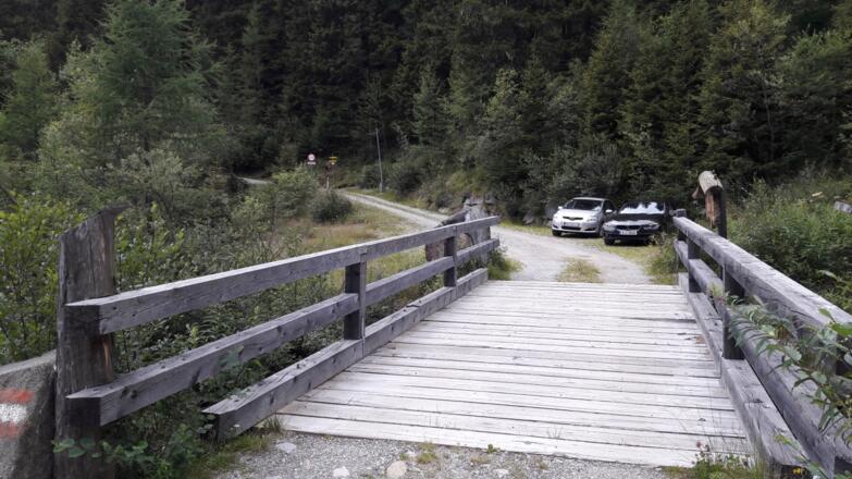Parkplatz Leibnitzbachbrücke