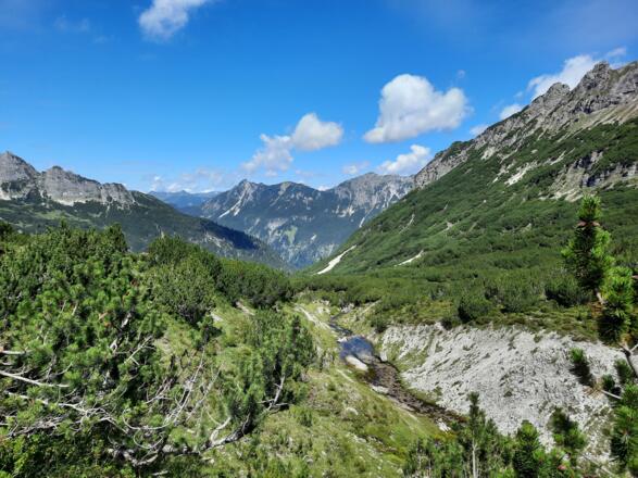 Ausblick genießen in der Kernzone Faludriga-Nova