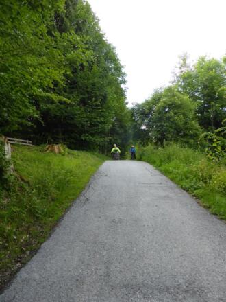 hier musste ich bei der Hinfahrt am Golfplatz in Bad Wiessee am Höhenweg kurz geschoben werden.