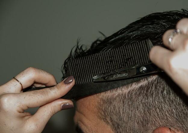 Friseur Haare schneiden