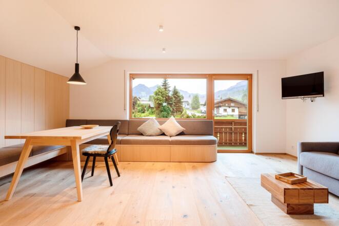 App 7 - Wohnbereich mit Südbalkon