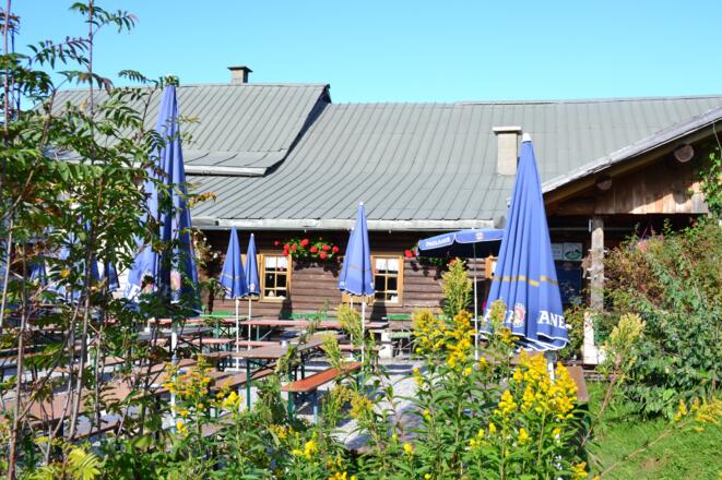 Einkehr auf der GenussHütte Mittelalp