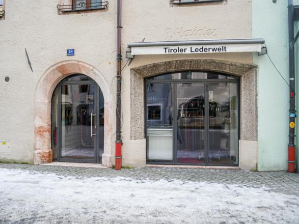 L&B Lederwelt Winter