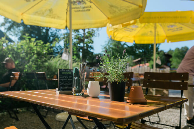 Biergarten im Gasthof Engel