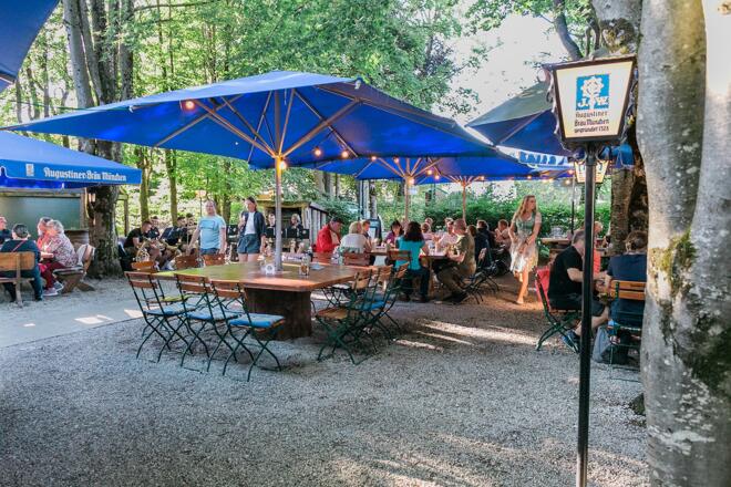 Biergarten im Gasthof Adler