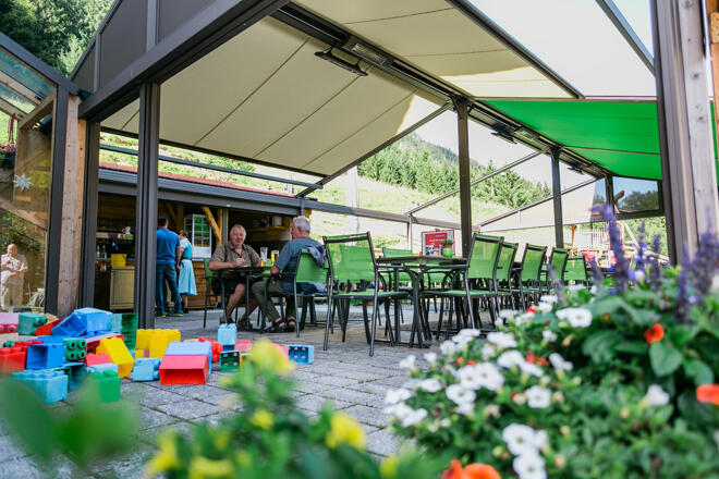 Biergarten im Gasthof Fallmühle