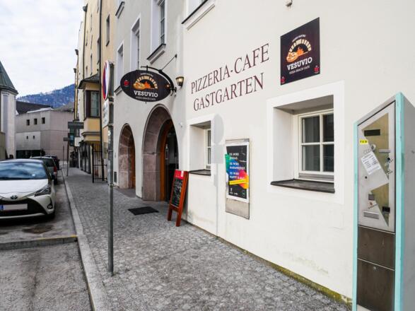 Pizzeria Vesuvia außen Winter