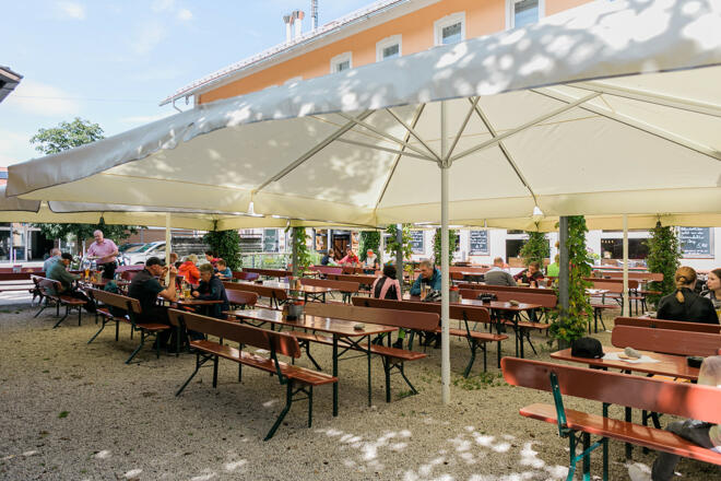 Biergarten im Braugasthof Falkenstein