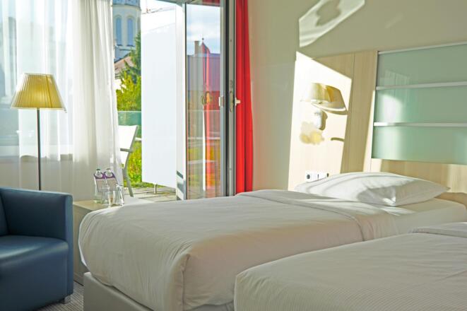 Standardzimmer mit Terrasse und Twin Betten