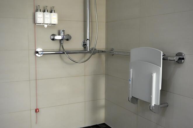 Behindertengerechtes Badezimmer
