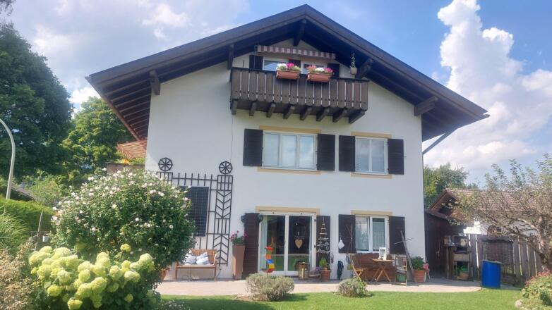 Rückseite Haus , Balkon der Ferienwohnung