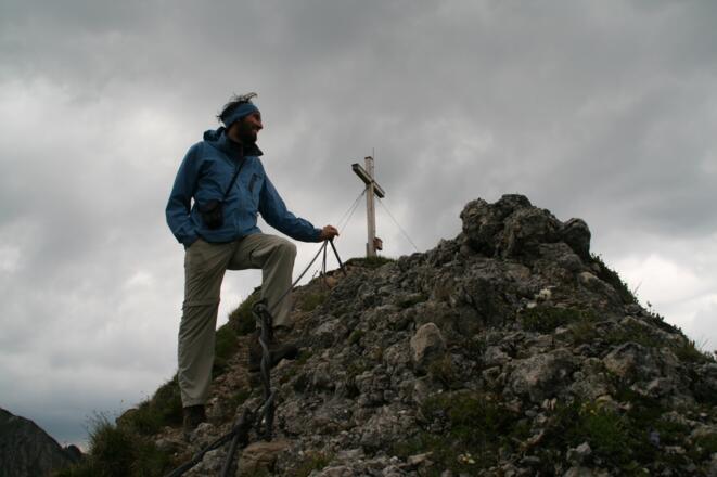 Den Brunnenkopf erreichen wir von der Schutzhütte in knapp 15 Minuten.