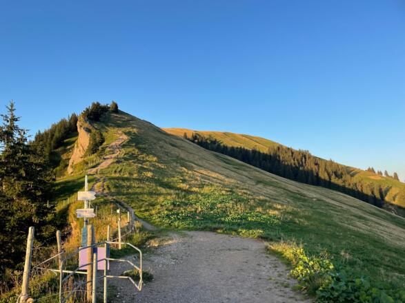 Brunnenausattel mit Blick zum Gelchenwanger Grat