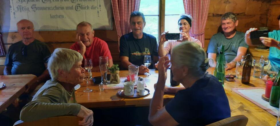 gemütlich auf der Aigenalm