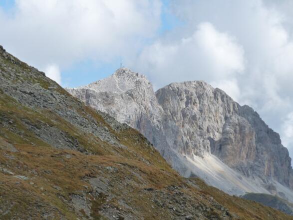 Grandioser Blick bei der Überschreitung zur Großen Kinigat.