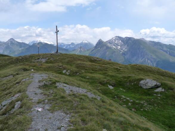 Der Hohe Lorenzen mit seinem schlichten Kreuz.