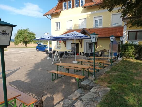 Wirtin z %c3%80tzersdorf - Foto Gastgarten