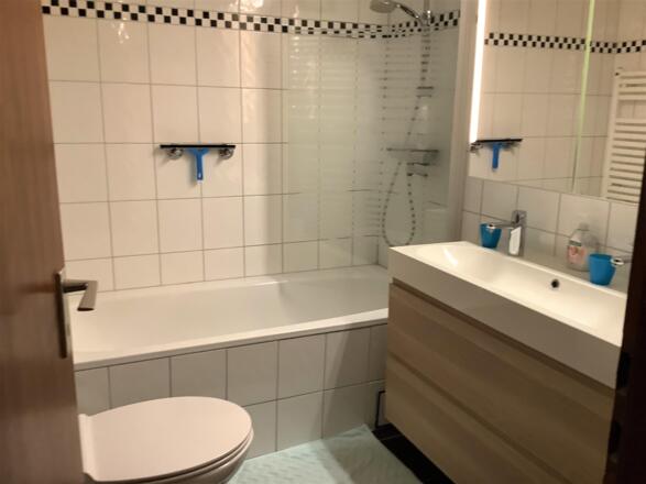 Badezimmer 232
