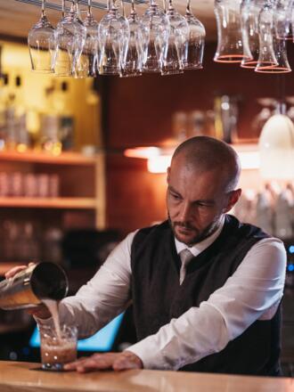 Wunder - Bar im Naturhotel Chesa Valisa_Hirschegg