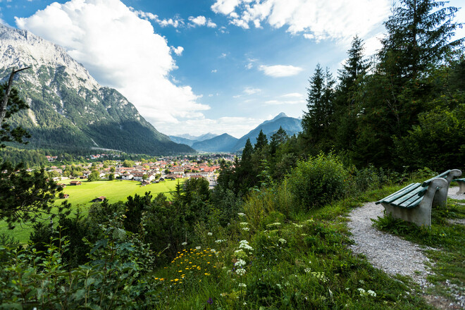 Der Blick über Mittenwald kurz vor unserem Etappenende