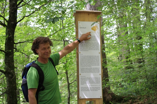 Fernwanderweg Meditationsweg Ammergauer Alpen - Stele an der Scheibum