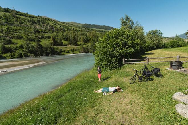 Innradweg, Unterengadin – Fahrt Richtung Martina