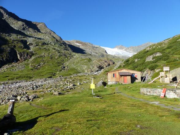 Nach nicht einmal 2 Stunden ist die Sulzenauhütte erreicht.