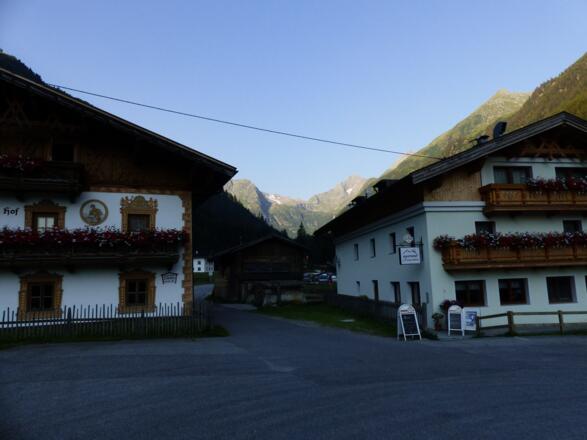 Beim Gh. Feuerstein beginnt unsere heutige Tour.