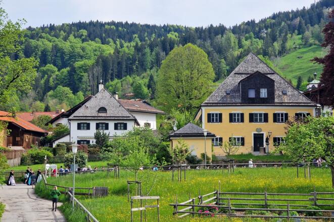 Ausblick vom Balkon (Nordseite) auf das Pfarramt