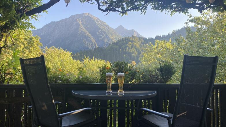 atemberaubender Blick vom überdachten Südbalkon