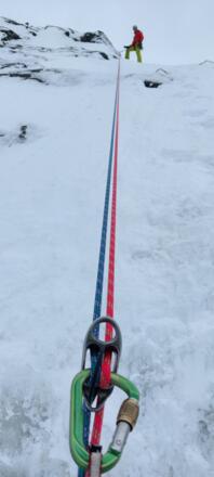 Erster (oberster) Abseiler über die Route Rumpelstilzchen