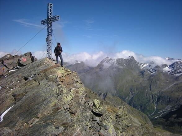Schöntalspitz mit Blick nach Westen.